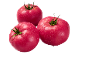 Tre färska rosa tomater med vattendroppar på en svart bakgrund.