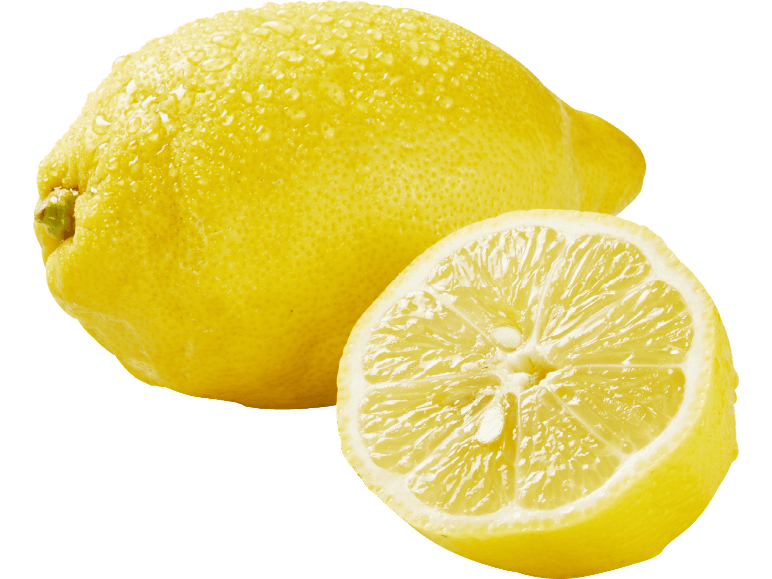 En hel citron med vattendroppar och en halv citron bredvid