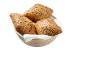 Fullkornsbröd med frön i en korg