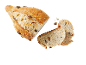 Bröd med russin och nötter, skuret i skivor