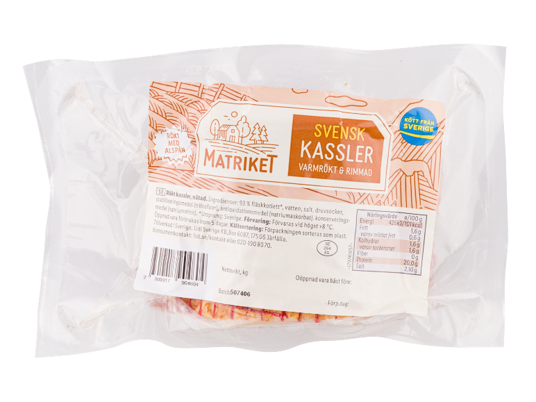 Vakuumförpackad rökt och rimmat fläskkassler, med näringsinformation.