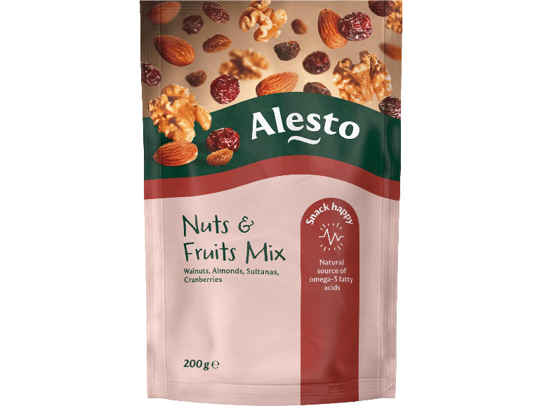 Nöt- och fruktmix med valnötter, mandlar, sultanas och tranbär, naturlig källa till omega-3.