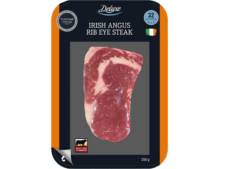Förpackad irländsk angus ribeye märkt 32 dagars mognad och 250 g.