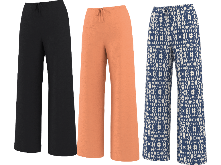 Tre par vida byxor: svarta, persikofärgade och blå med ikat-mönster.
