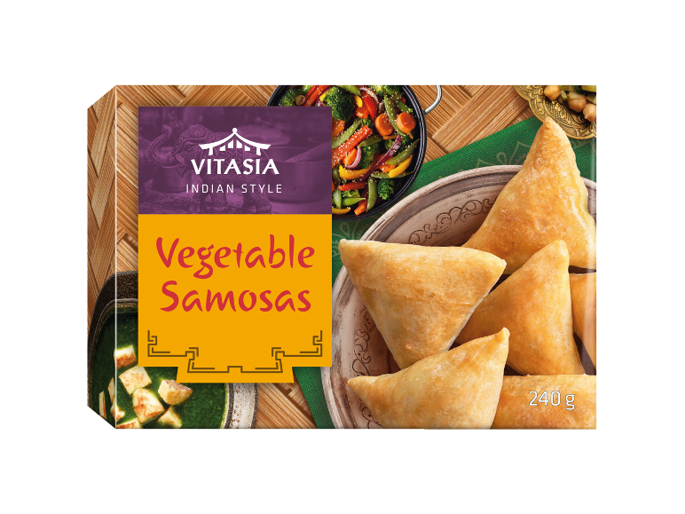 Indiska vegetariska samosas, 240g, med andra indiska rätter.