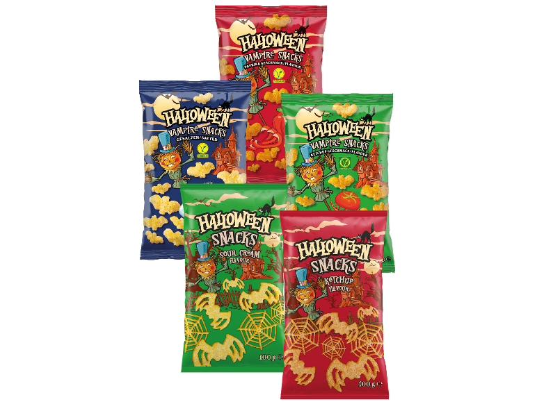 Blandade snackspåsar med Halloween-tema i olika smaker och färger.