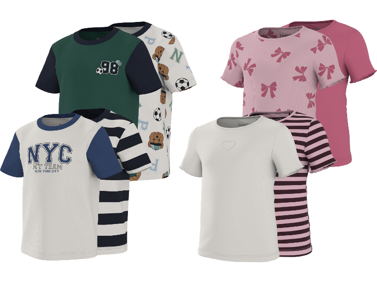 Set med kortärmade barn-t-shirts: grön med nummer 98, vit med NYC-text, vitrandig, vit med björnar, rosa med rosetter, rosa och vit med hjärta.