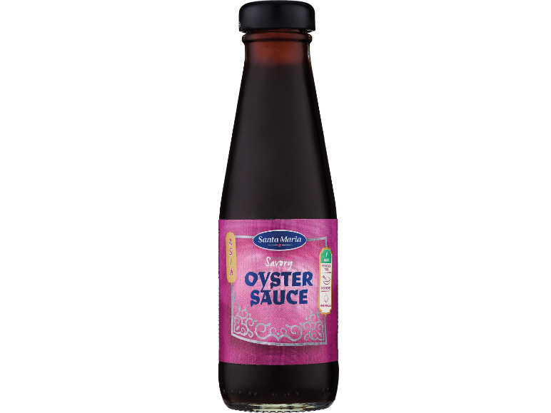 Mörk glasflaska med en rosa etikett där det står 'Savory Oyster Sauce'.