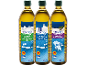 Tre flaskor grekisk extra jungfruolivolja från olika regioner.
