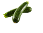 Två färska gröna zucchini med vattendroppar på svart bakgrund.