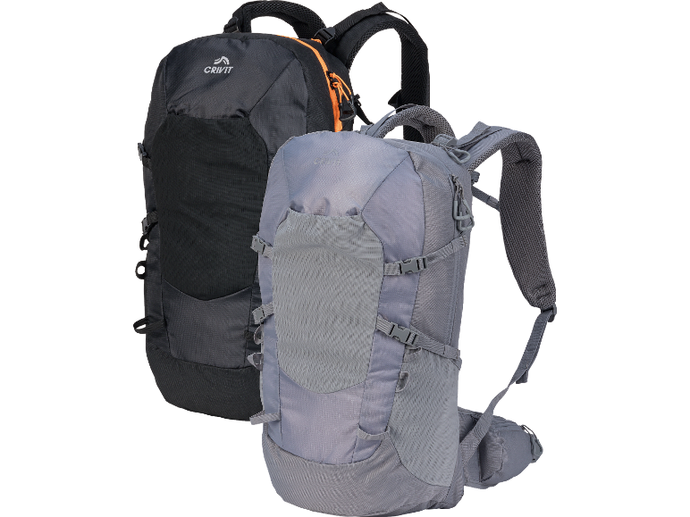 Två vandringsryggsäckar, en grå och en svart, med orange dragkedjor.