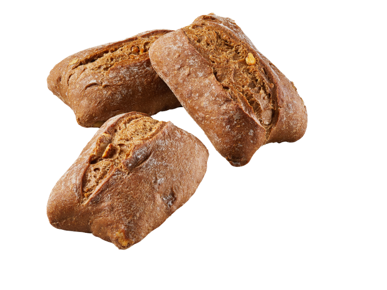 Tre krispiga bruna bröd beströdda med mjöl på svart bakgrund.