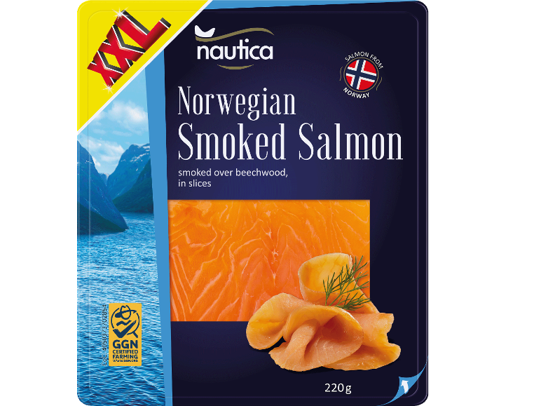 Förpackad norsk rökt lax med 'XXL'-märkning och en vikt på 220g.
