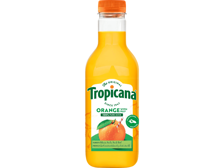 Flaska med apelsinjuice med fruktkött