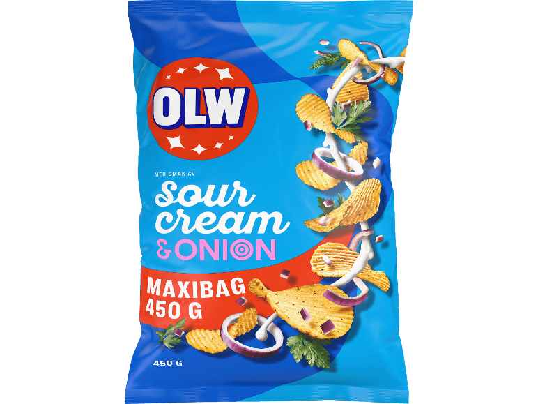 Påse chips med gräddfil- och löksmak, med räfflade chips, lök och örter.