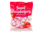 Påse med jordgubbsgelégodis med texten 'Sweet Strawberries for Me, for You, for All'.