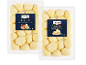Två förpackningar gnocchi: en med tomat och mozzarella, den andra med ricotta och ost.