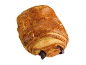 Gyllene, flagigt pain au chocolat med mörk chokladfyllning.