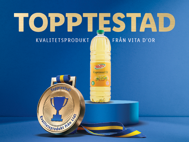 En flaska rapsolja från Vita D'Or och en guldmedalj med texten 'Topptestad! Kvalitetsprodukt från Lidl' på en blå bakgrund.