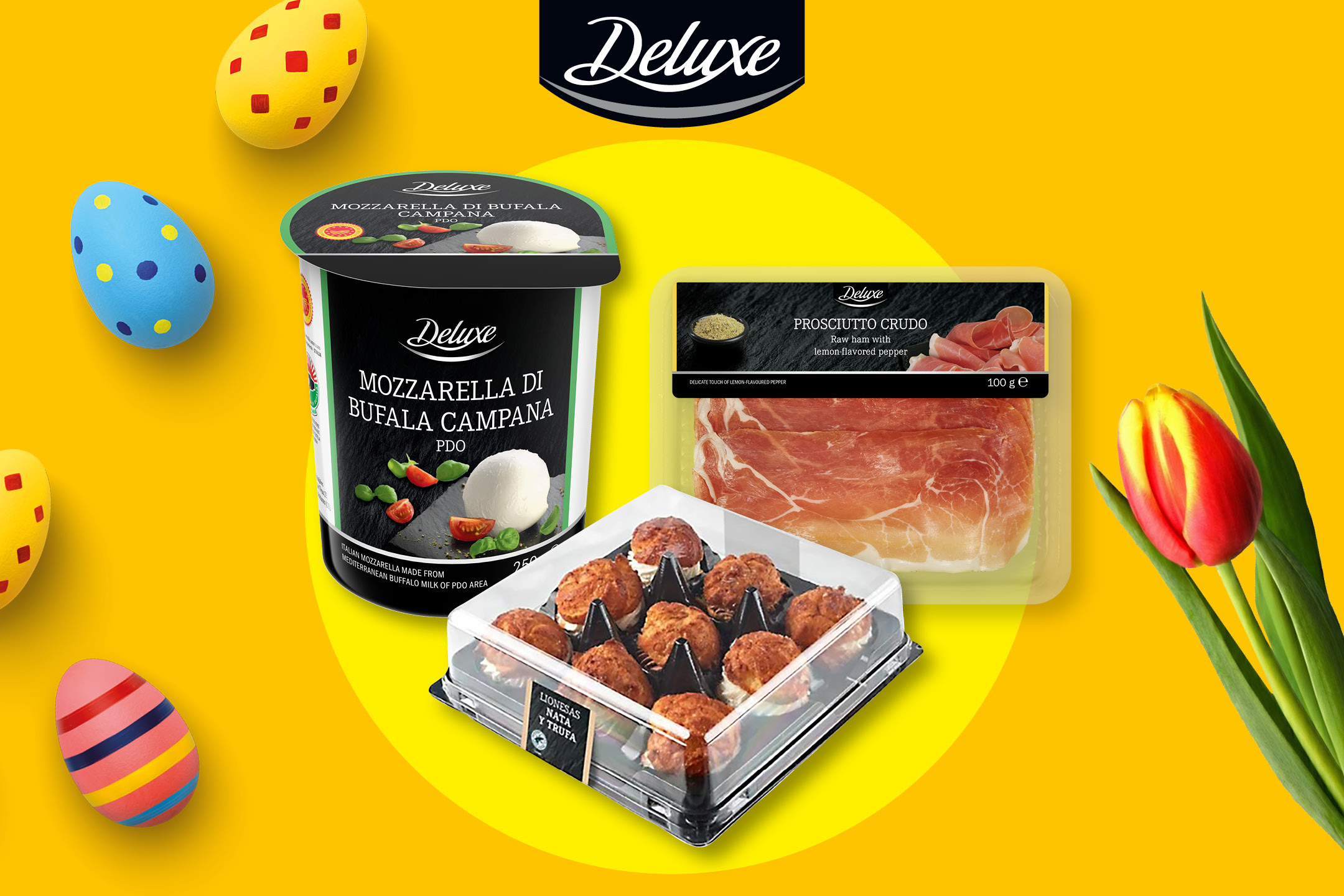Mozzarella, prosciutto crudo och bakverk med påskägg och tulpaner på gul bakgrund.