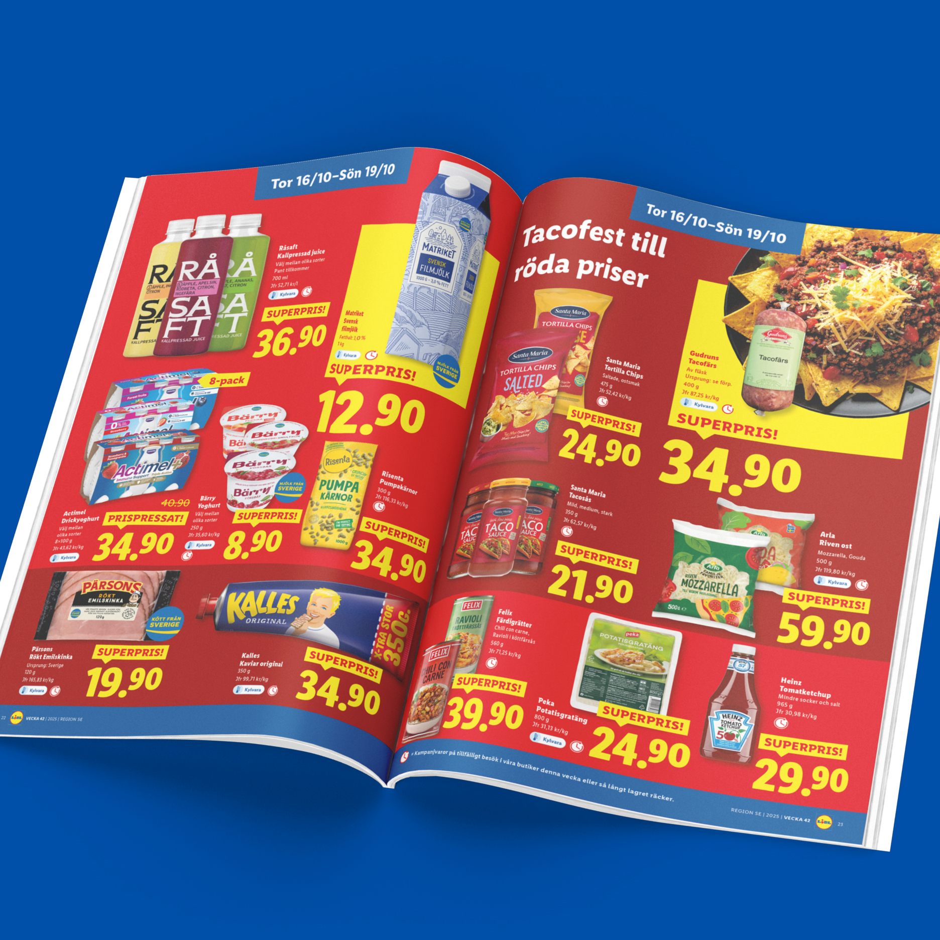 En reklambroschyr med erbjudanden på livsmedel som juice, yoghurt, filmjölk, tacoprodukter och ketchup.