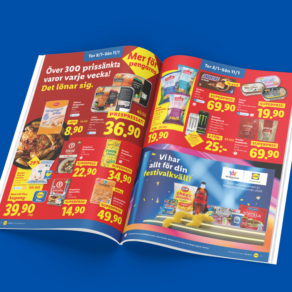 Lidl reklamblad med erbjudanden på matvaror, snacks och drycker, inklusive Snickers glass och Monster energidryck.