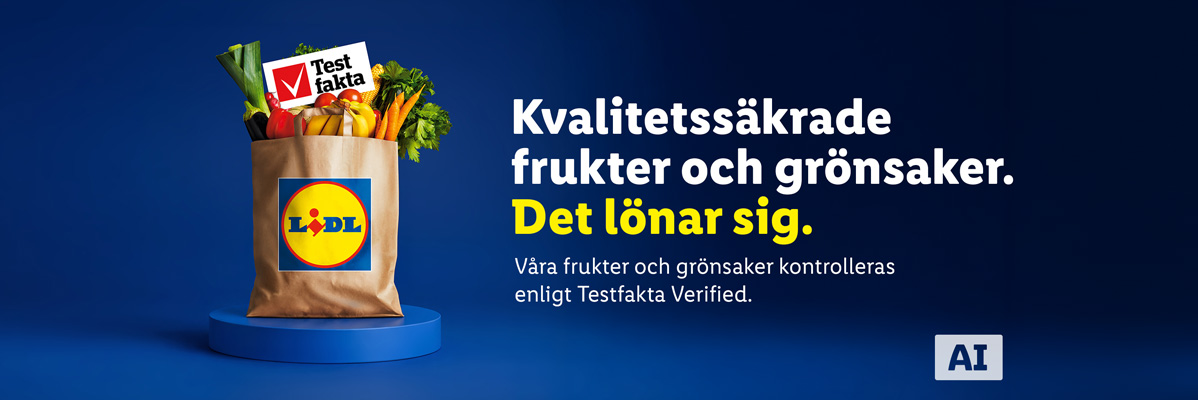En papperskasse fylld med frukt och grönsaker, inklusive bananer, morötter och purjolök, med texten 'Kvalitetssäkrade frukter och grönsaker. Det lönar sig.' och 'Testfakta Verified'.