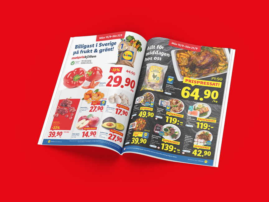 En öppen reklambroschyr från Lidl med erbjudanden på frukt, grönsaker och middagsmat.