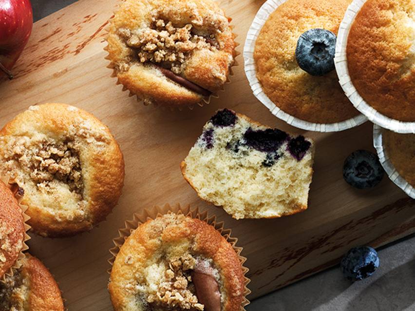 Blåbärsmuffins och äppel crumble.